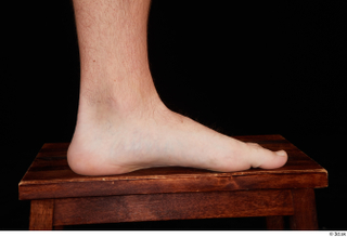 Trent foot nude 0007.jpg